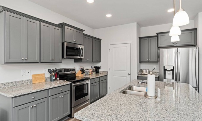 Murraysville House | Coastal Retreat in Carolinas - Family Arcade - 3bd/2ba