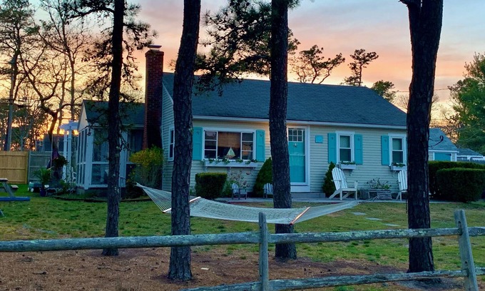 Dennis Port House | Coastal retreat- updated, stylish & quick walk to beach!