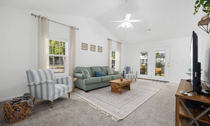 Pawleys Island House | Coastal Retreat, Close to the Beach