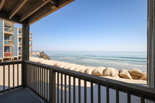 Sneads Ferry Apartment | Coastal Serenity! Refresh and Relax -Holy Shells!