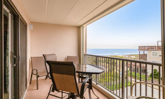 Midtown Ocean City Condo | Coastal-Themed Beach Condo w/Great Beach Views, Private Balcony, Shared Pool