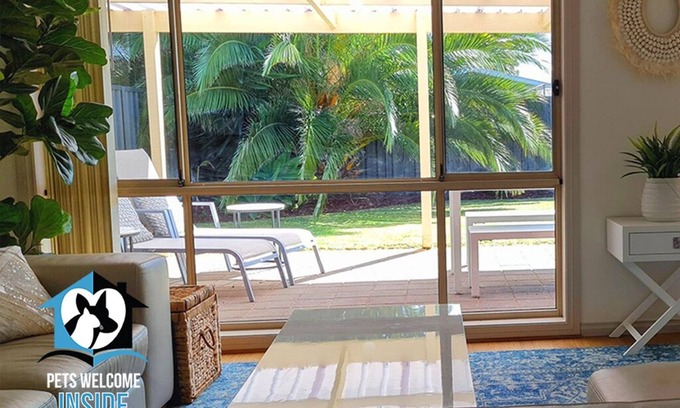 Aldinga Beach House | Coastal Vibe 4 bed, 2 bath Home - Short Walk to the Beach