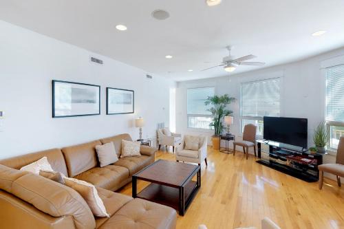 Sandbridge House | Coastal View II