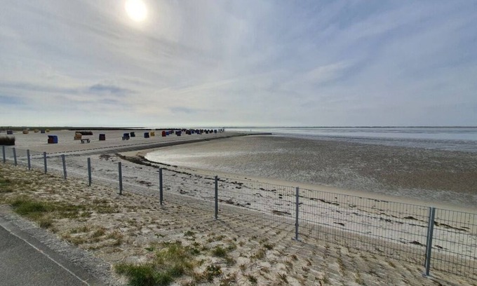 Westerholt House | Coastal view of East Frisia
