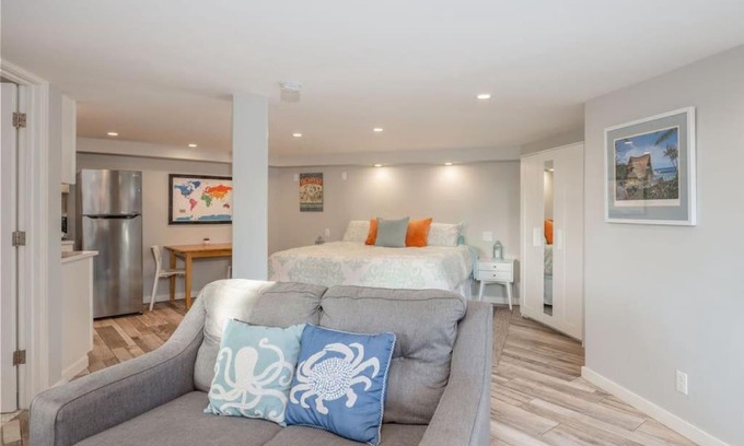 El Granada Apartment | Coastal Zen Cottage - Walk To Beach