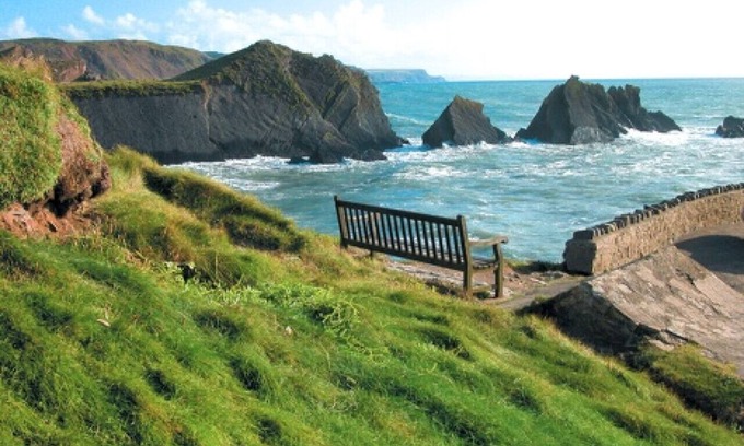 Hartland House | Coastguard Cottage - Three Bedroom House, Sleeps 5