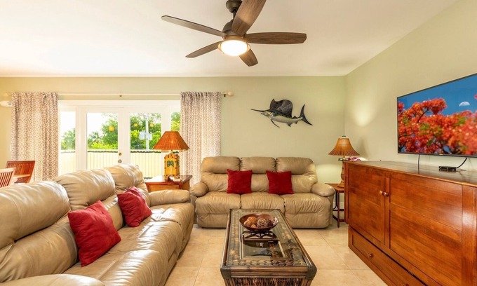 Key West Condo | *COASTLINE COMFORT @ COCONUT MALLORY* Condo + LAST KEY SERVICES…