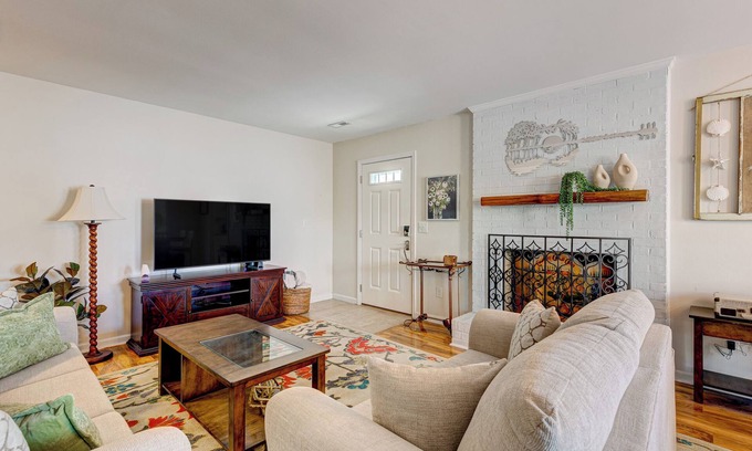 Crescent Beach House | Coastline Get Away