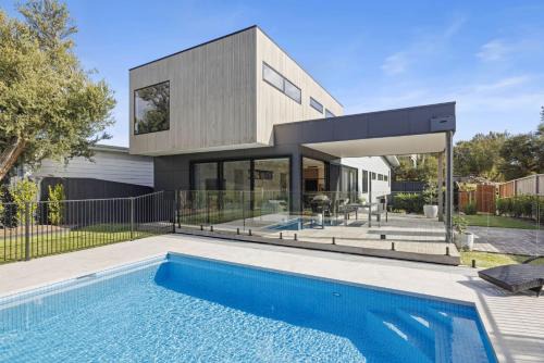 Rye House | Coastmere at Rye - Luxury Poolside Retreat