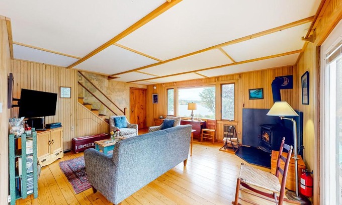 Southwest Harbor House | Cobb Nob Compound