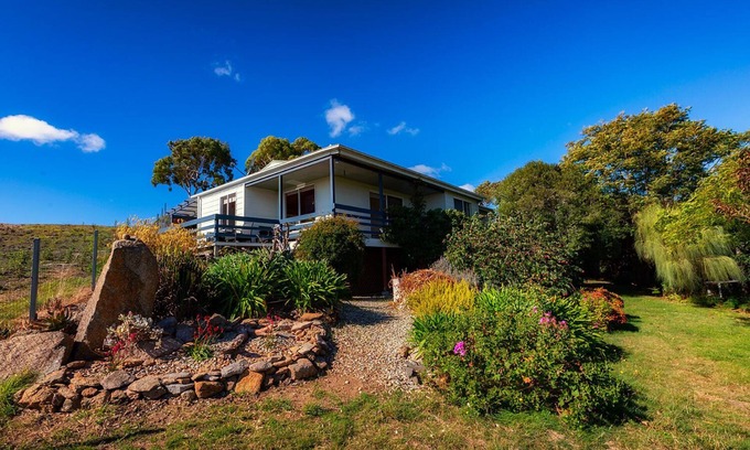 Binalong Bay House | Cockatoo Cabin Bay of Fires