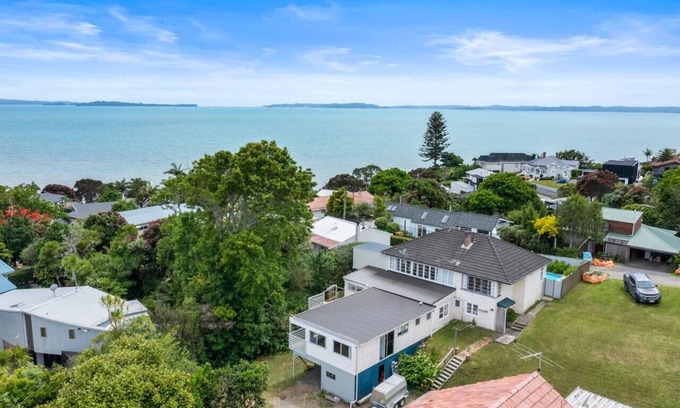 Cockle Bay Apartment | Cockle Bay Getaway is close to beach
