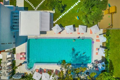 Skala Fourkas Hotel | Cocoοns Suites & Villas Fourka