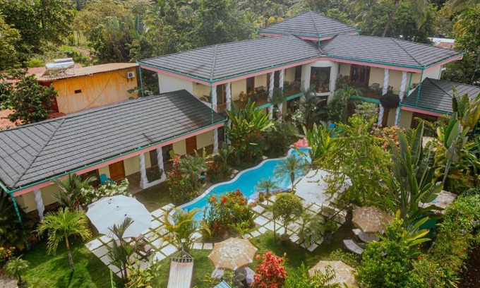 Playa Matapalo Hotel | COCO Beach Village