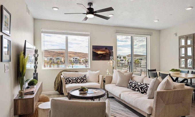 St. George Condo | Coco Dunes: Desert Color Lagoon + Beaches