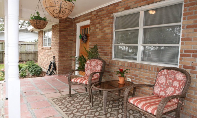 Pass Christian Cottage | COCOA'S COTTAGE! Pet-friendly! Near the Beach!