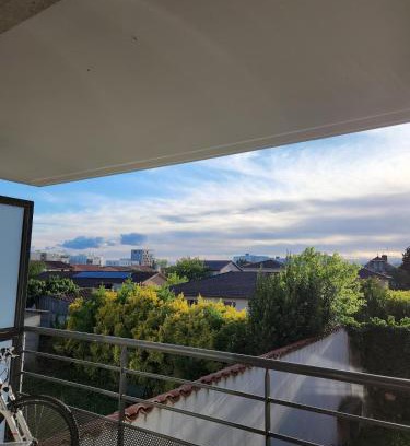 Vaulx En Velin Village Apartment | Cocon Vaulx Village LDLC Groupama Eurexpo