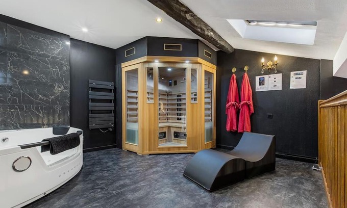 Valros Apartment | COCONROOM balneo-sauna La suitE