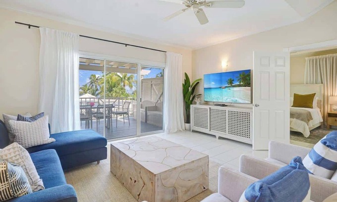 Northwest Point Condo | Coconut Bay Villas #116 - Ocean View 2 BR & Pool