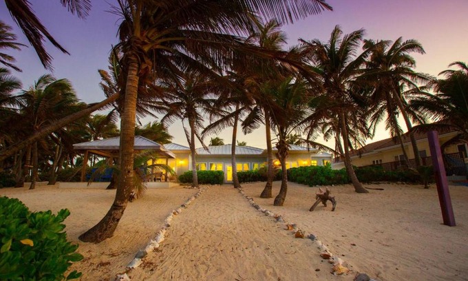 North Side House | Coconut Beach by Grand Cayman Villas & Condos