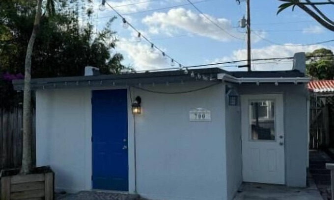 Harbordale Cottage | Coconut Cottage 1 bed & 1 bath