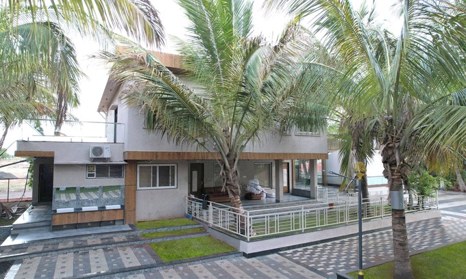 Parbhani Resort | Coconut Lagoon Agro Resort