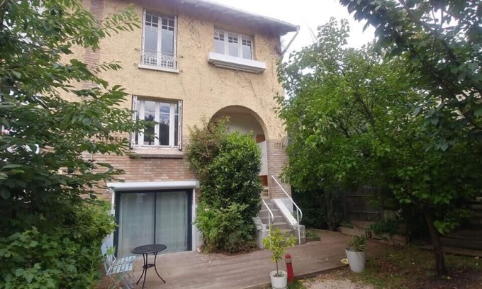 Clamart Apartment | Cocoon with garden and terrace near Paris