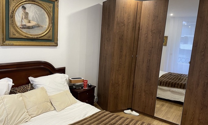 Chaillot Apartment | Cocooning in a tourist area
