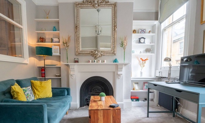 Bath City Centre Apartment | Cohost Partners Classy 1BR in the Heart of Bath