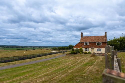 Stone in Oxney Apartment | Coldharbour Cottage