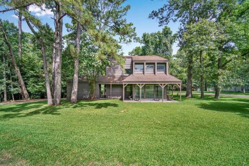 Cape Royale House | Coldspring Cottage Less Than 1 Mi to Lake Livingston!