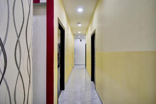Kolkata Hotel | Collection O G.N Palace