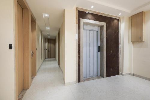 Bhopal Hotel | Collection O Hotel Harriot