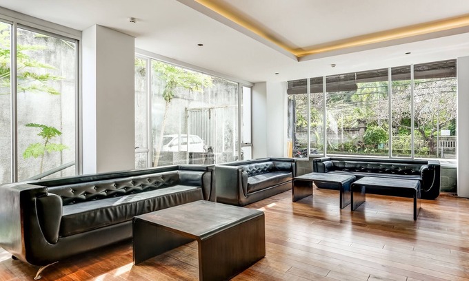 Legian City-Centre Hotel | Collection O Legian Near Pantai Kuta Formerly Premium Legian
