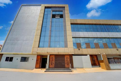 Hope College Hotel | Collection O Republic Mall Coimbatore Formerly Manis Residency