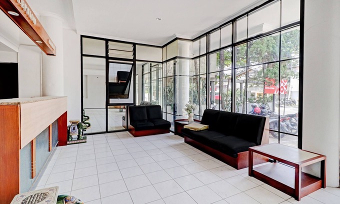 Malabar Hotel | Collection O Riau Near Trans Studio Bandung Formerly Asteria Hotel