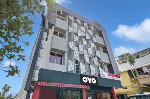 Kalamassery Hotel | Collection O Silver Stay Inn