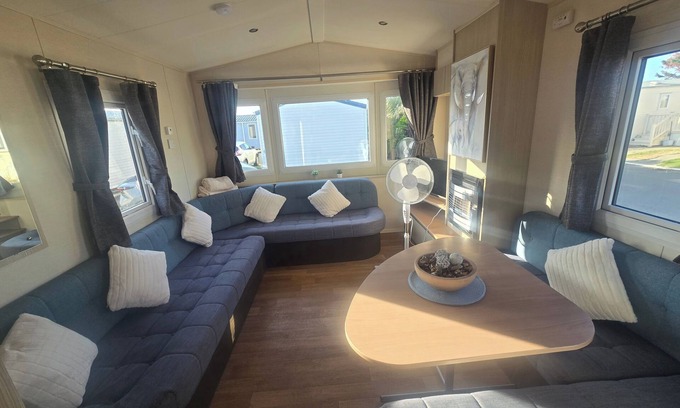Rhyl Cabin | Collett 3 Bed standard caravan
