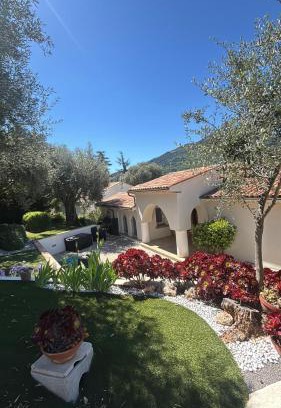 Saint-Martin-du-Var House | Colocation de Vacances