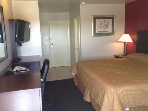 Monahans Hotel | Colonial Inn Monahans TX