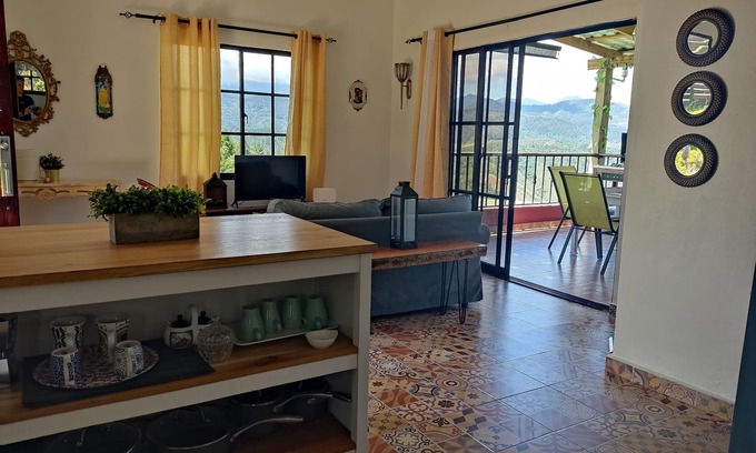 Constanza Cabin | Colonial Suite Constanza