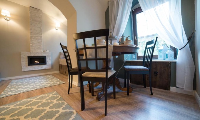 Old Town Apartment | Colonial ultra center apartment
