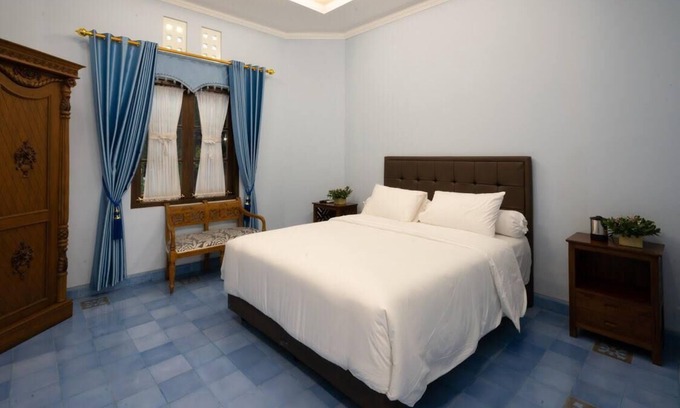 Kotabaru House | Colonian Design blended Well with Javanese Trait at Clemmie Huis Yogyakarta