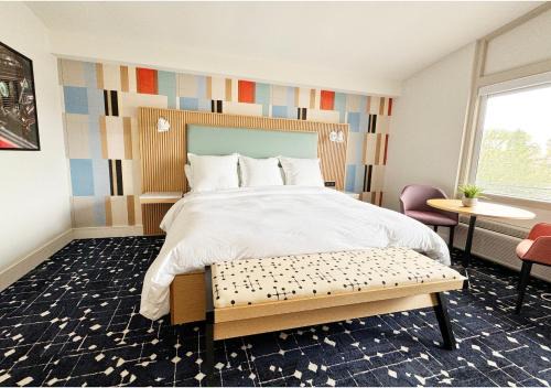 Roanoke Hotel | Colony House Motor Lodge