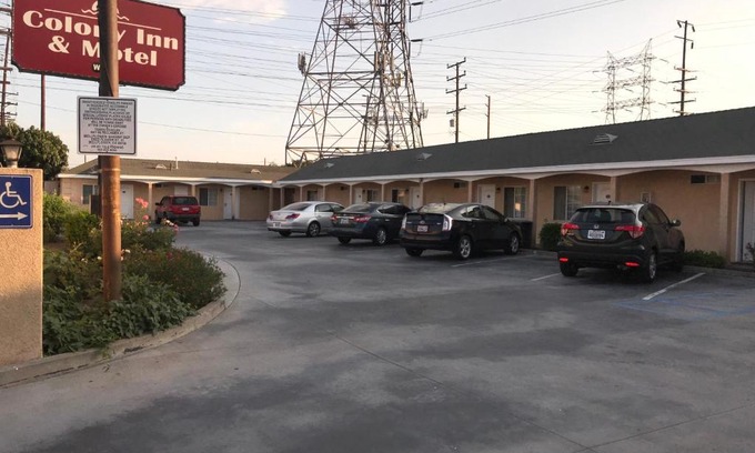 Harbor Hotel | Colony Inn Motel