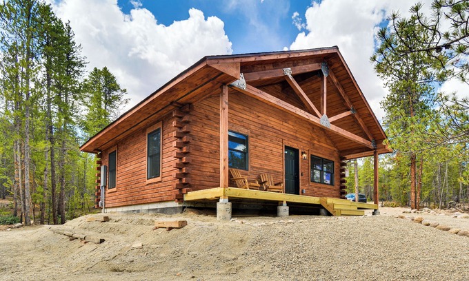 Twin Lakes Cabin | Colorado Mountain Cabin Near 14ers + Peak Views