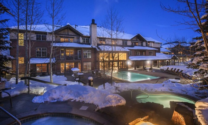 Four O'Clock Cabin | Colorado Ski-in/Ski-out 1bed/1ba Sleeps up to 4