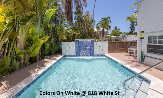 Key West Historic District Apartment | Colors on White