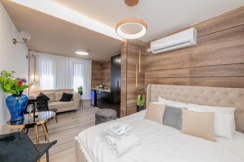 Netanya Apartment | Colors Suites in Netanya