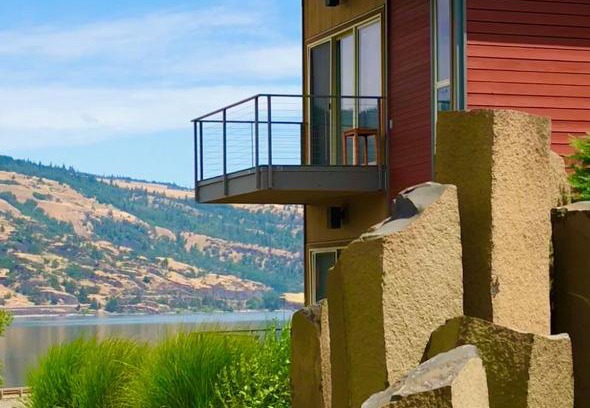 Mosier Apartment | Columbia view